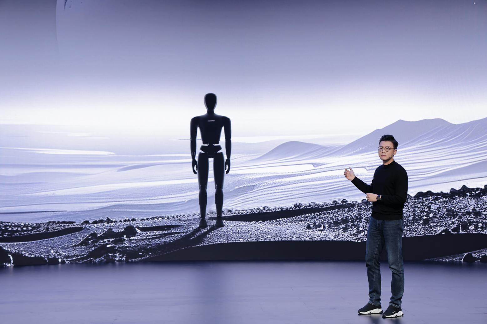 0.RoboSense速騰聚創 AI機器人戰略發布-CEO邱純潮4.jpg