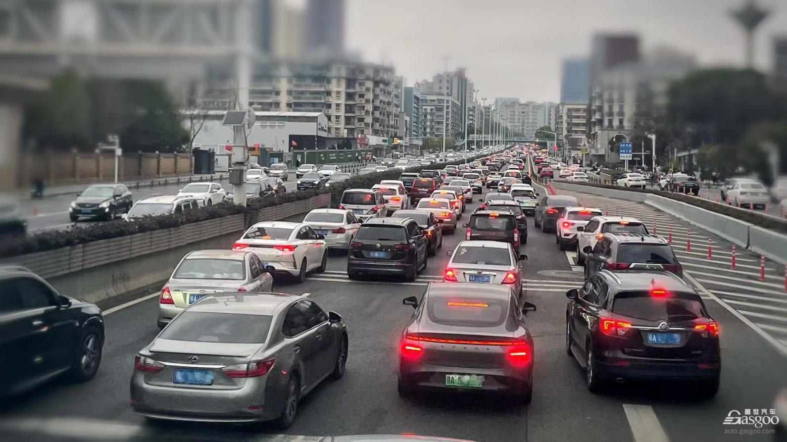 汽車保有量突破3.6億輛，我們正駛?cè)胍粋€&ldquo;卷存量&rdquo;的時代